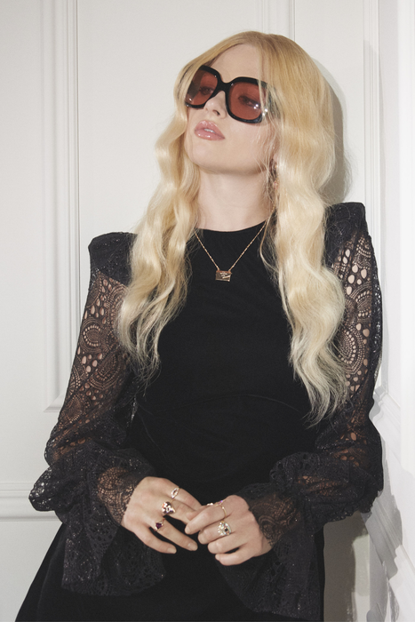 HM x The Vampires Wife la collection