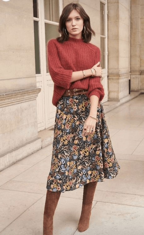 La tenue jupe-bottes seventies 