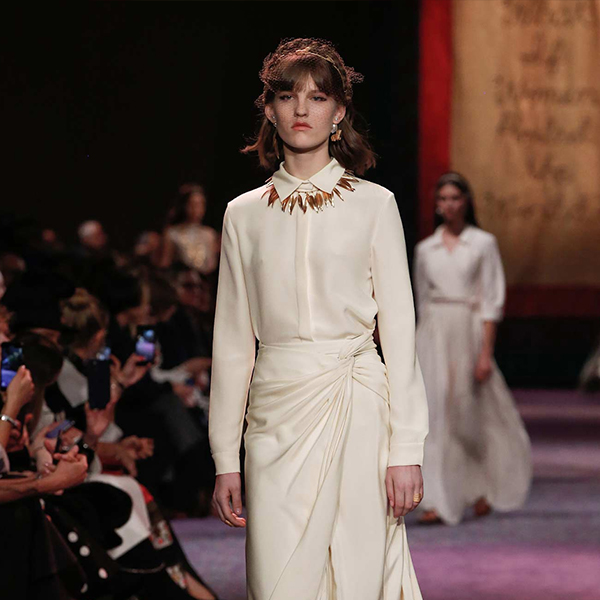 Le défilé Dior les tenues